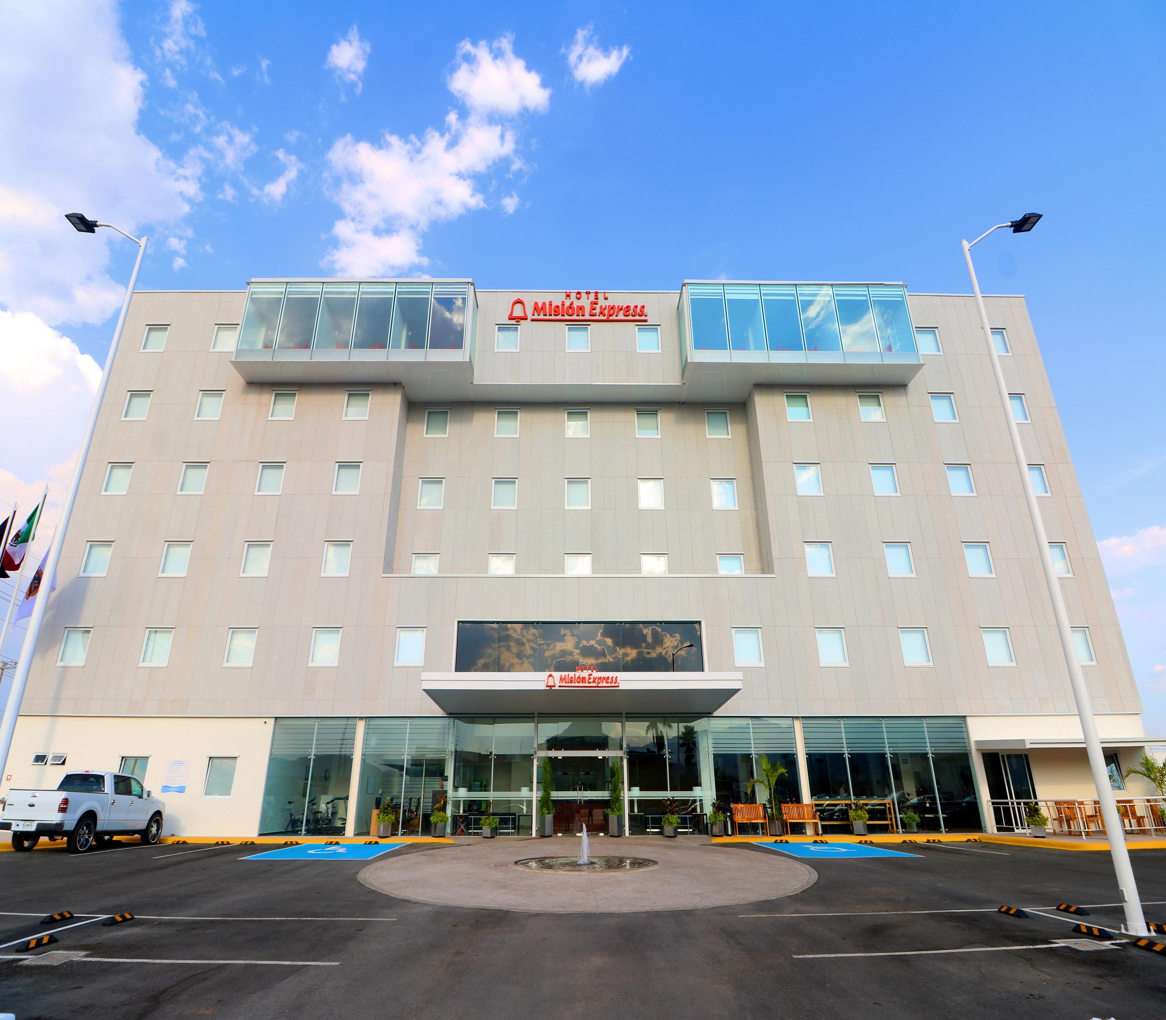Hotel Mision Express Querétaro Extérieur photo