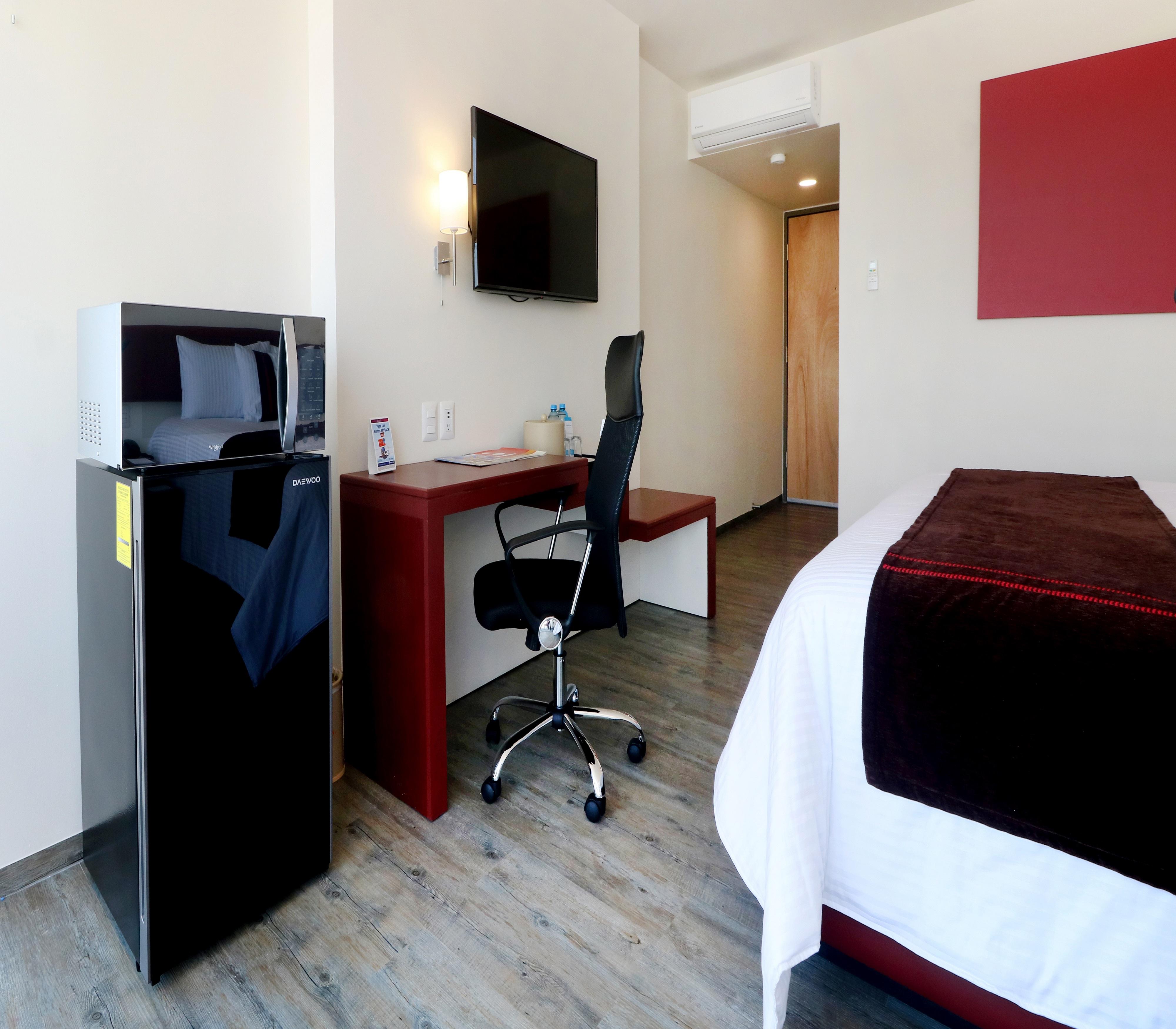 Hotel Mision Express Querétaro Extérieur photo