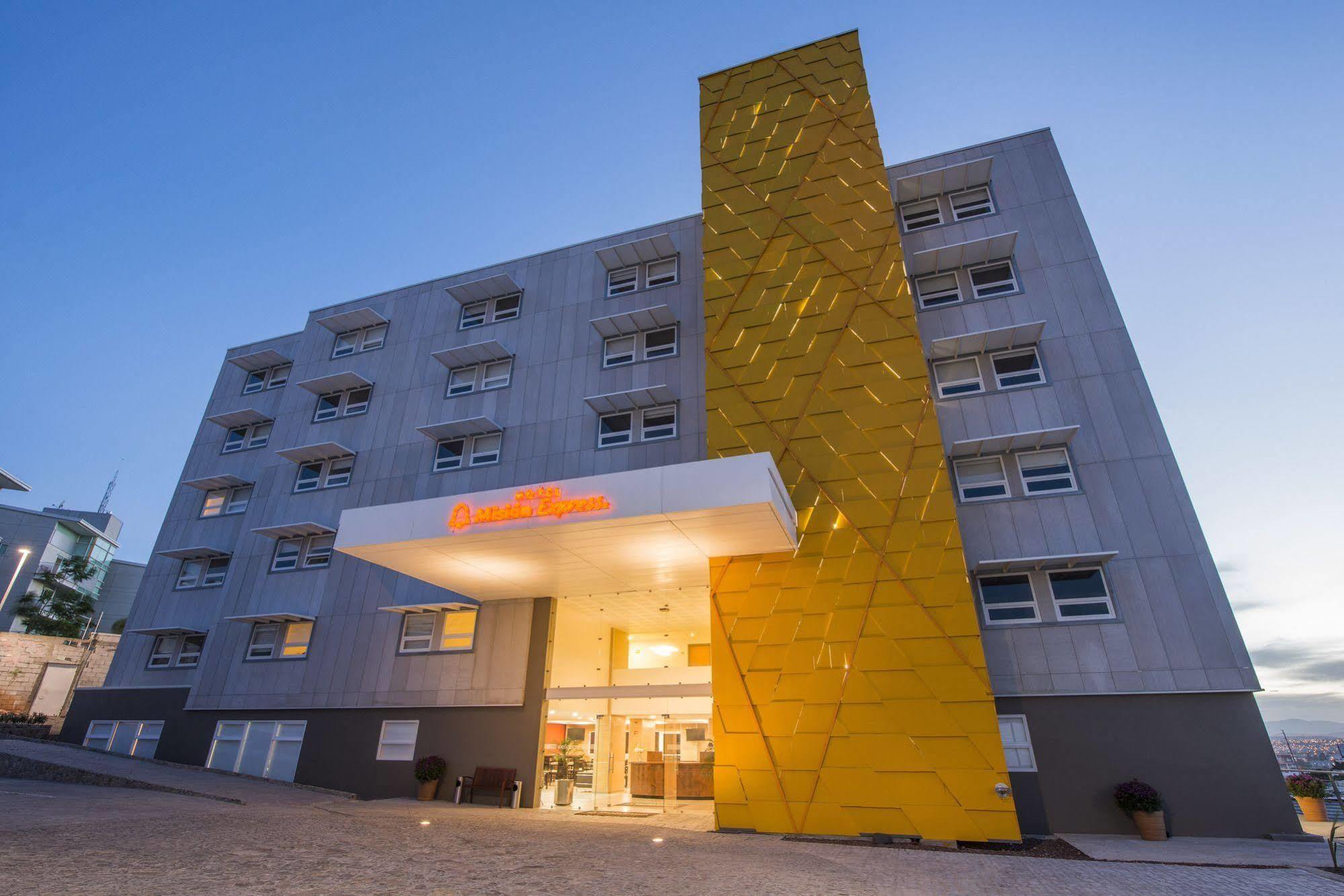 Hotel Mision Express Querétaro Extérieur photo