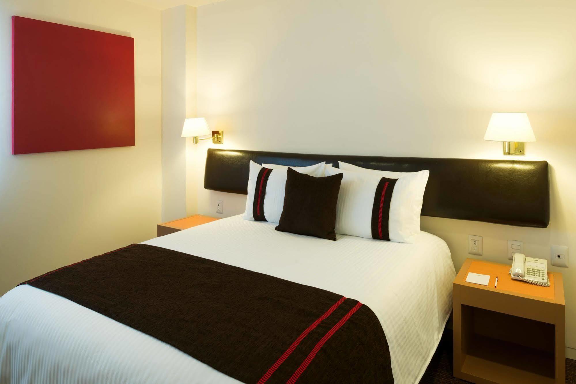Hotel Mision Express Querétaro Extérieur photo